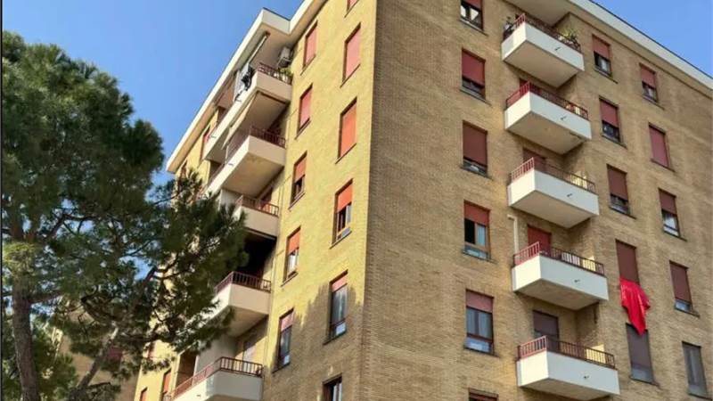 GRAZIOSO TRILOCALE IN SALDO E STRALCIO 
