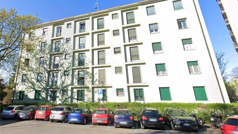 GRAZIOSO TRILOCALE ZONA COMASINA