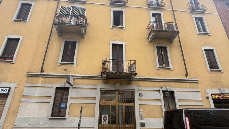 TRILOCALE IN VENDITA IN VIA CASELLA 41 A MILANO